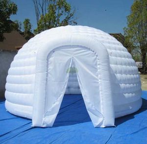 Tente à dôme gonflable personnalisée igloo DJ maruqee, centre de fête, stand de salon commercial noir/blanc avec rideau de porte à fermeture éclair