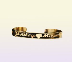 Aangepaste cursieve naam armband voor mannen sieraden gepersonaliseerd elk naamplaatje open manchet bangle vrouwen cadeau dropshippin c19041704513591716028