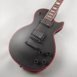 Guitarra eléctrica personalizada, mate, embellecedor de cuerpo rojo y logotipo rojo, pastilla EMG, disponible en stock, envío rápido