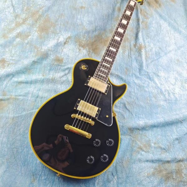 Guitarra eléctrica personalizada con logotipo amarillo y encuadernación amarilla, caoba ligera negra, soporte de paquete rápido, personalización, envío gratuito