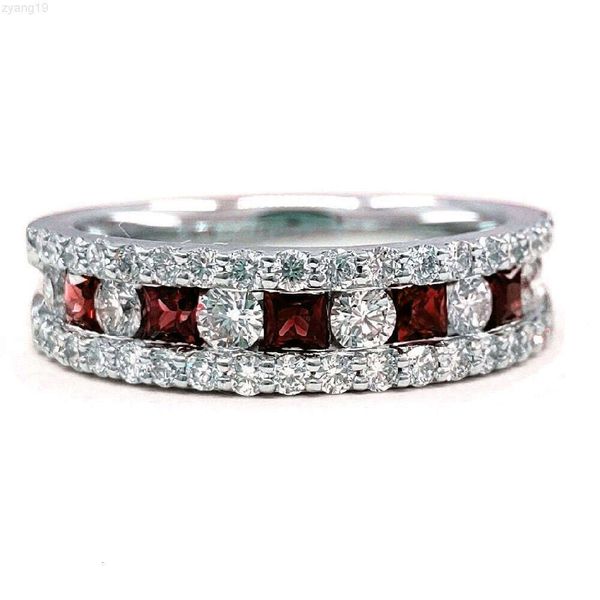 Personnalisé de haute qualité 18 carats en or blanc massif véritable diamant bijoux pierres précieuses rubis carré coupe éternité bagues de mariage pour les femmes