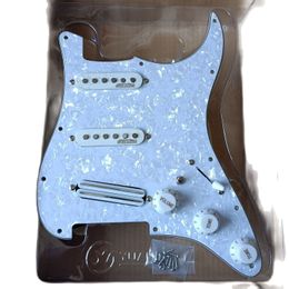 Aangepaste voorbreide SSS White Pearl Guitar Pickguard WK Alnico 5 Pickups Set 7 Way SWTICH lasharnas