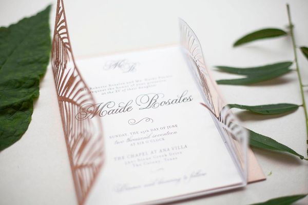 Invitación de boda de corte de láser tropical de oro rosa personalizado, invitaciones de estilo de palmera, tarjetas plegadas impresas personalizadas