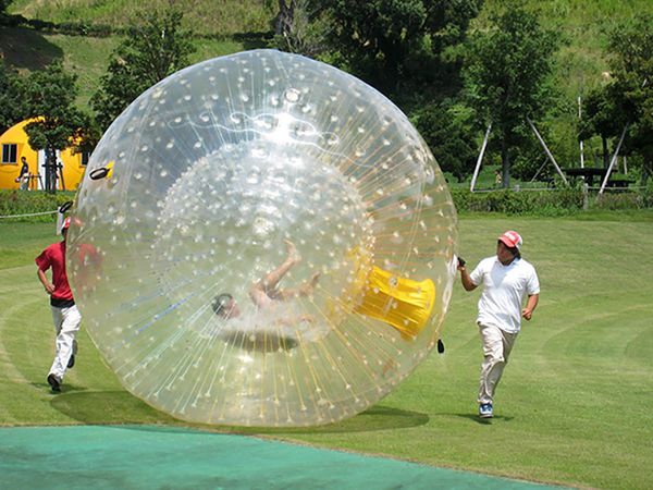 Corps d'eau personnalisé Zorb 3M Dia boule d'herbe gonflable PVC boule de hamster géante de taille humaine pour les gens vont à l'intérieur jeu de roulement de colline excitant extérieur avec pompe à air