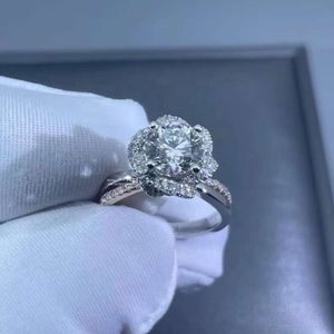 Aangepaste Bruiloft Sieraden Arat Au750 Wit Rose Goud 1.3 Ct Ronde Briljant Geslepen Diamanten Verlovingsring Voor Vrouwen