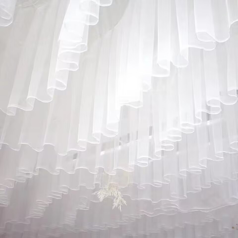 Decoração de teto de teto de casamento branco