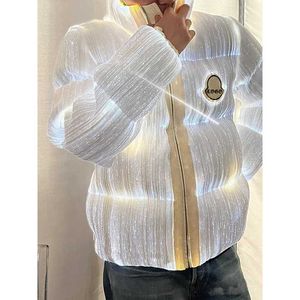 Personnalisé hiver nouveau Flash lumineux Sanskrit vers le bas hommes et femmes avec la même veste bouffante à fibres optiques TX