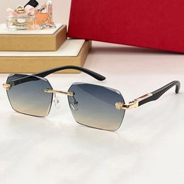 Corte sin marco Lunettes de Soleil CT7559 Diseñador de lujo para mujer Grano de madera Patas de espejo Cabeza de leopardo decorada Moda Gafas de sol con gradiente Conducción al aire libre