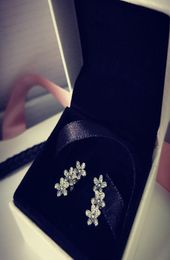 Leuke 925 Sterling Zilveren Daisy bloemen Crystal Stud Earring Voor P Zilveren Sieraden voor Vrouwen met Originele box6126754