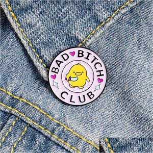 Broche ronde animaux mignons Bad Bitch Club, créatif petit canard jaune dessin animé couteau épingle Badge revers femme étudiante mode rose cadeau Drop Del