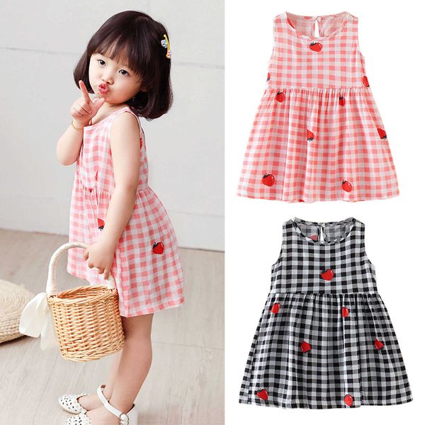 # Mignon bébé filles princesse robe filles été bébé fraise imprimé robe à carreaux été culotte costume Q0716