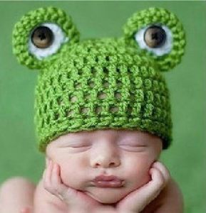 Schattige baby baby pasgeboren handgemaakte haak gebreide cap kikker hoed kostuum foto prop baby's maand gebreide cartoon animal muts