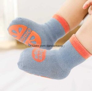 Mignon bébé trampoline chaussettes dessin animé fruits impression silicone chaussette antidérapante 1-5 ans vieux enfants sol sport chaussette infantile bambin chaussettes