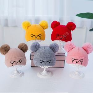 Mignon ours bébé Beanie chapeaux hiver Double pompon enfants tricoté chapeau pour nouveau-né infantile couleur unie doux chaud garçon fille Bonnet casquettes