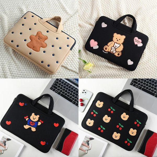 Fundas para portátiles Cute Bear 11,6 12 13 14 15 15,6 pulgadas Fundas para portátiles Bolsas de transporte para PC Magicbook 240305