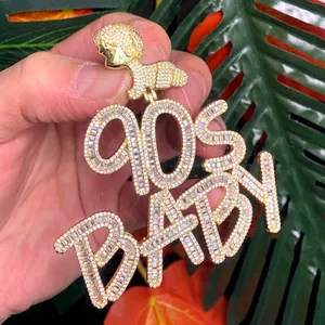 Schattige jongen borgtocht hanger nieuw ontwerp hiphop sieraden volledig verharde 5a kubieke zirkonia cz iced blingbrief 90's baby hangers ketting