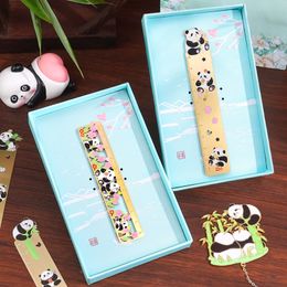 Leuke Cartoon Panda Culturele en Creatieve Souvenir Carving Metalen Holle Liniaal Bladwijzer China-Chique Exquisite Gift