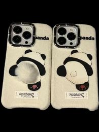 Cola tridimensional de panda de peluche de dibujos animados lindo para iPhone14Promax Apple 13 funda de teléfono Otoño/Invierno 13pro