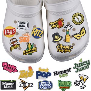 leuke cartoon pvc tuinschoenen charme voor groothandel aangepaste nieuwe mode klomp sandaal schoen decoratie charmes snack chips snoep