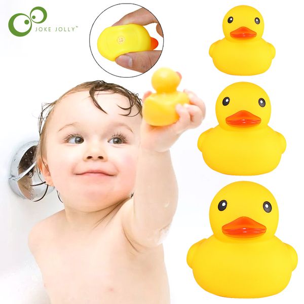 Mignon dessin animé doux petit canard jaune bébé salle de bain bain natation jouet baignoire eau flottant pincer jouer loisirs divertissement sxaug05