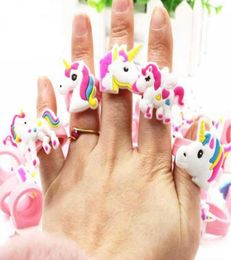 mignon dessin animé Unicorn Ring Unicorn Birthday Party Favors Supplies Kids Baby Dinger Ring Toys Kids Christmas Birthday Gift7744456