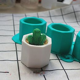 Moule de plâtre en béton mignon Moule en argile en céramique 3 trous cactus fleur moules en béton silicone tasse de moule de moule 7753659