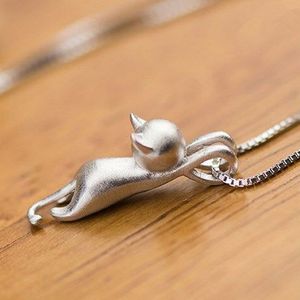 Collier pendentif chat mignon pour femmes, chaîne de clavicule, cadeau de fête, bijoux à la mode