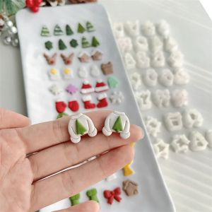 Leuke kerst zacht aardewerkmal Kerstmis Patroon Polymeer Klei Cutter Diy Soft Pottery Earring Sieraden Hangdoek Decor Cutting Tool