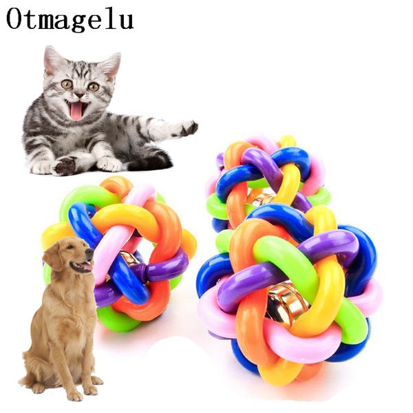 Simpatica palla colorata per cibo per gatti e gatti con campanello per giocare a Squeak Sound Chew Funny Puppy Training Interactive Toy Pet Supplies