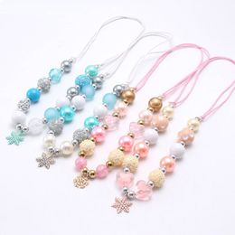 Mignon Conception Filles Flocon De Neige Pendentif Chunky Perles Collier Enfant Enfants Réglable Corde Collier Pour La Saint Valentin Cadeaux