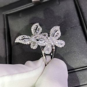 Bonito anillo de mariposa doble para mujer, anillos de dedo de mariposa de circón para regalo, joyería de moda para fiestas