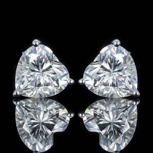 Boucles d'oreilles mignonnes diamant testé avec succès clignotant couleur D Moissanite boucles d'oreilles en forme de cœur en argent 925 plaqué or boucles d'oreilles à clous scintillants pour hommes et femmes