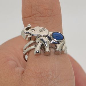 Bonito anillo de estado de ánimo de elefante que cambia de color ajustable según la temperatura de tu sangre.