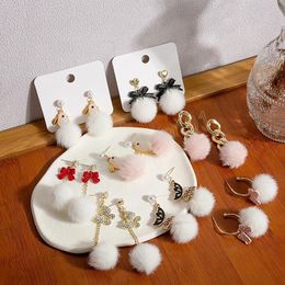 Schattige bontbalvorm Lange Dange oorbellen voor vrouwen Verklaring vlinder bowknot konijn hanger earring oorringmeisjes feest sieraden