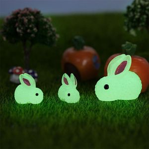 Lindo conejo brillante micropaisaje decoración de fiesta luminoso lindo conejo jardinería planta habitación decoración accesorios de resina