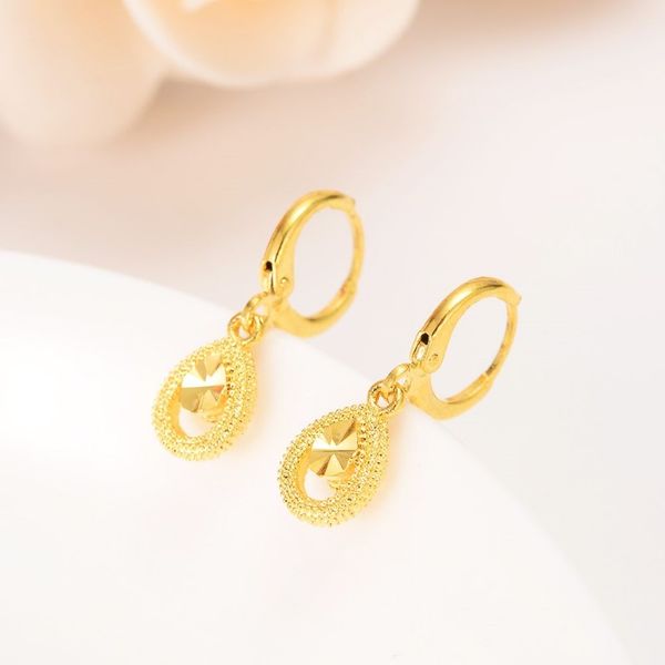 Lindo pendiente de oro gota de agua Niñas Damas Fiesta de cumpleaños Moda 22 K 24 K Baht tailandés Chapado en oro fino Bandas de compromiso Promise283S