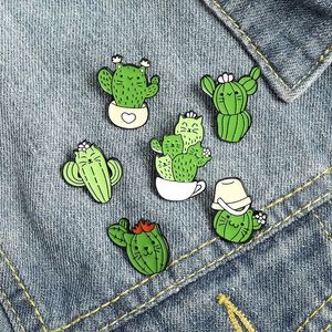 Bonitos broches esmaltados de Cactus y gato verde para mujer y niña, accesorios de joyería de moda, broches Vintage de Metal, alfileres, insignia, regalo al por mayor