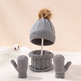 Chapeau mignon écharpe ensemble bonnet bonnet gants 3pcs chapeaux pour enfants filles fausse boule pompon garder au chaud hiver tricoté crânes enfants os 220817