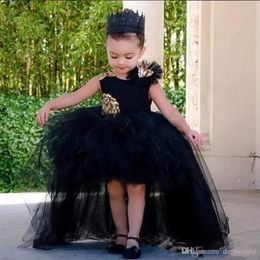 Leuke Hi-Lo Zwarte Meisjes Pageant Jurken 3D Bloem Goud Applicaties Bloemenmeisje Jurken Kinderen Formele Wear229f