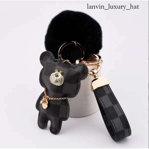 Lindos llaveros Moda Oso de peluche Diseñador Llavero Anillo Regalos Mujeres Pu Cuero Hebillas de coche Bolsa Charm Lvse Louisely Monedero Vuttonly Crossbody Viutonly Vittonly 6252