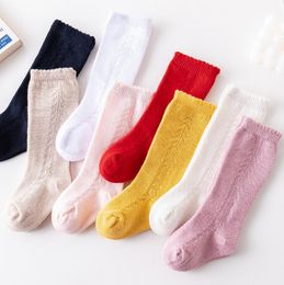 Schattige kinderen knie hoge sok baby jongens meisjes katoenen mesh ademende zachte pasgeboren baby antislip lange sokken pak voor 0-3t zyy1022