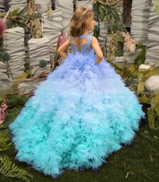 Lindos vestidos de niña de flores de boda de encaje Gradio personalizado Tul Little Girls Princess Dress Destino de fiesta para niños sin mangas 240428