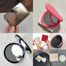 Leuke make-upspiegel Mini Compact Pocket Cosmetische opvouwbare draagbare spiegels met schemerzak of geschenkdoos voor dagelijks reismake-uphulpmiddelen