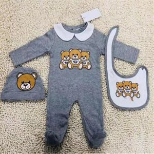 Designer Cute Newborn Baby Clothes Set Infant Baby Boys Printing bear Romper Baby Girl Jumpsuit+Bibs +Cap Outfits Set 0-18 Month