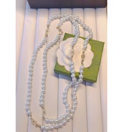 Mignon perle lettre pull chaîne collier femmes lettre Long collier mode bijoux pour cadeau fête