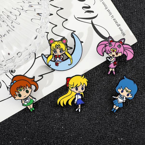 Épingles mignonnes Anime Émoil épingle Sailor Brooches Vêtements bijoux Badges de métal sac à dos pour femmes en gros