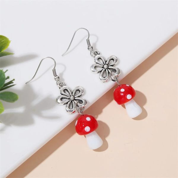 Bonitos pendientes colgantes de seta de cristal rojo y blanco para mujeres y niñas, pendientes colgantes de flor de Metal de Color plateado a la moda, regalos de joyería