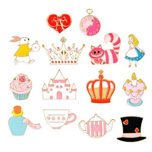 Broches para mujeres lindo pequeño divertido princesa corazón esmalte Navidad vaquero camisa decoración broche Pin Metal Kawaii insignia joyería de moda