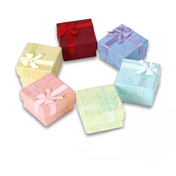 Cajas de joyería de papel pequeñas y bonitas, organizador para anillos, pendientes, collares, caja de almacenamiento, embalaje de joyería, caja de regalo, lotes al por mayor, 4cmX4cmX2.7cm