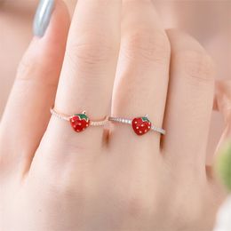 Mignon de bande de fraises de fraises Designer pour femme fête rose or luxe 925 Sterling Silver Diamond Ring Jewelry White 5A Cubic Zirconia Womens Gift Box 6-9